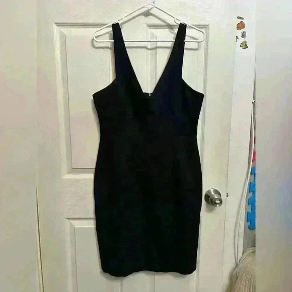 Trina Turk black color sleeveless mini dress size 12 - Picture 1 of 6